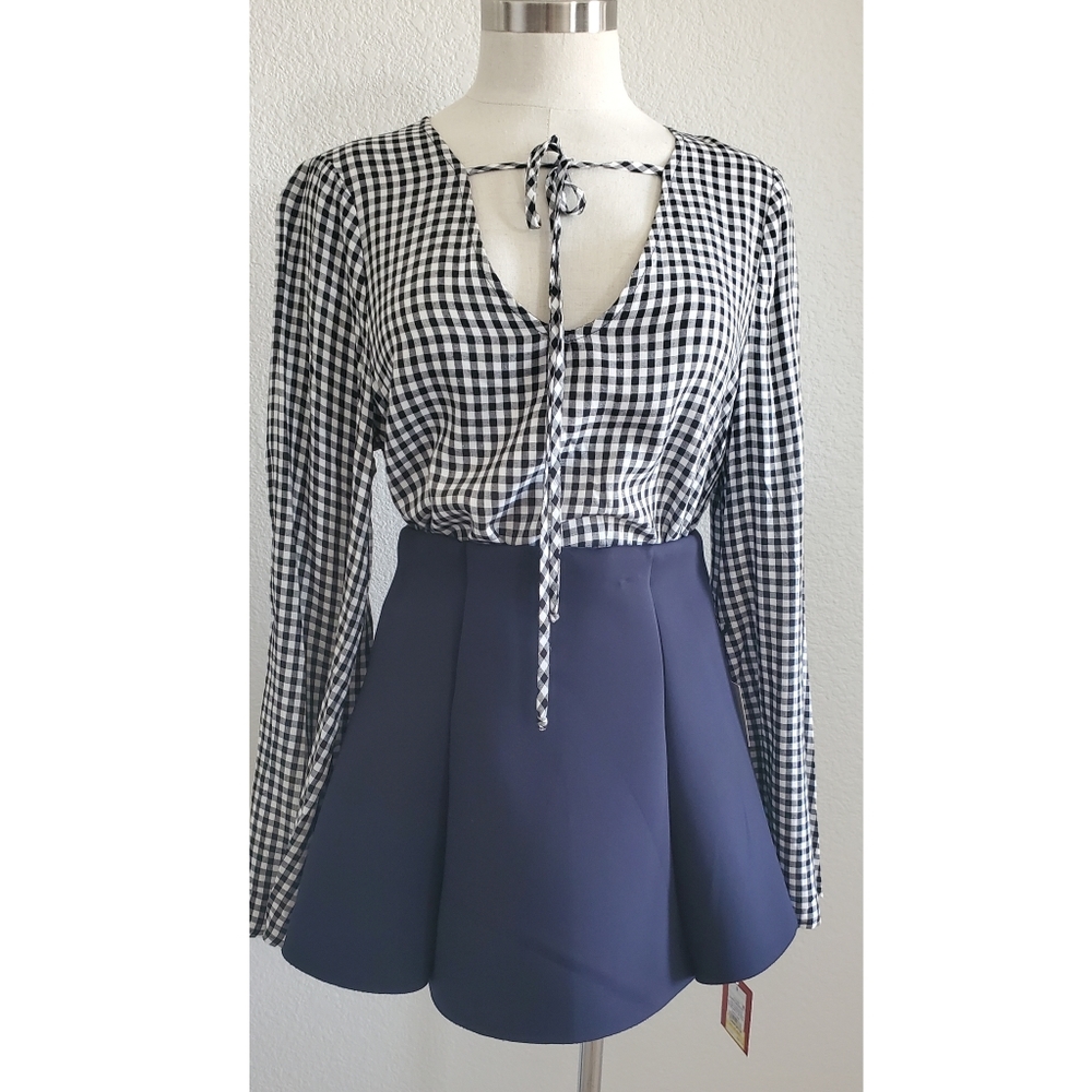 F21 navy tulip skater skirt
